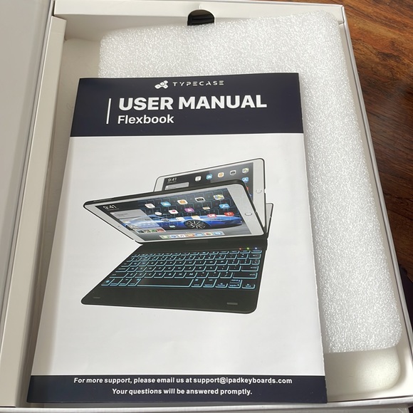 iPad Keyboard Case *Mint Condition* - Picture 11 of 11